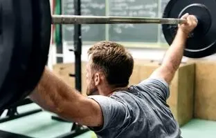 اگر هر روز وزنه بزنیم چه اتفاقی برای بدنمان می‌افتد؟ 