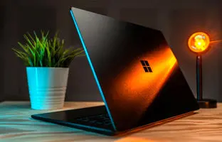 ۵ لپ تاپ پرفروش مایکروسافت را بشناسید