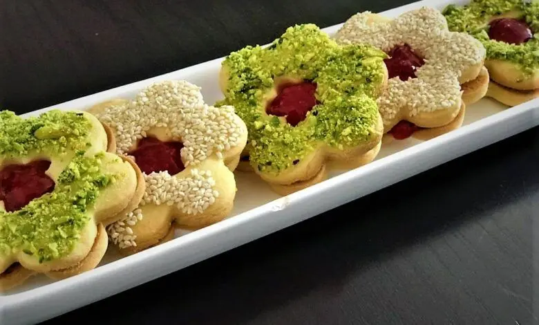 خوشمزه بپزید؛ رسپی ۳ شیرینی خانگی بدون فر و ساده برای نوروز 