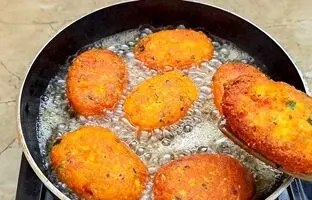 
کوکو مرغ زعفرانی با سبزیجات؛ یک شام خوشمزه و آسان
