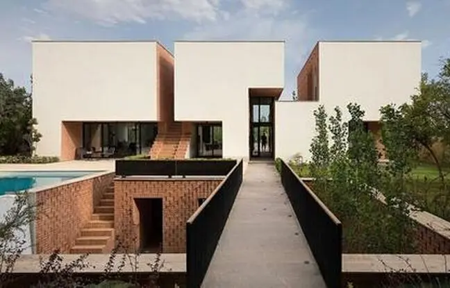 راهنمای سفر: ویلای ناربن کرمان، تلفیق معماری مدرن 