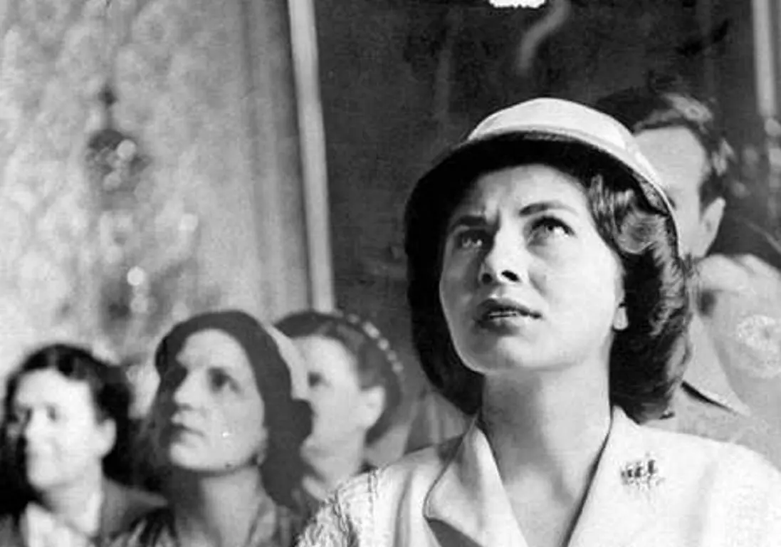 عکس قدیمی؛ «ثریا اسفندیاری و برادرش بیژن» در برمودا؛ سال 1337 