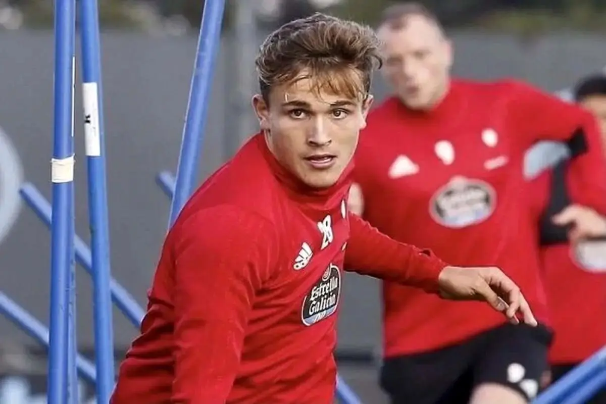 ماجرای آناهیتا درگاهی و دنیس اکرت چیست؟