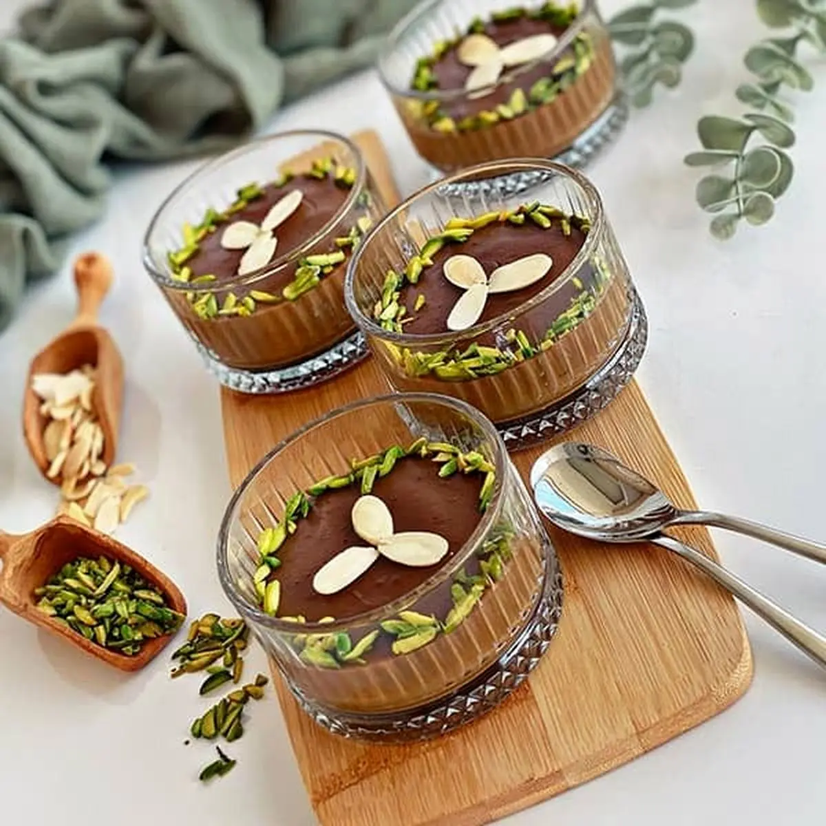 
خوشمزه بپزید؛ طرز تهیه فرنی شیره انگور، افطاری گرم و مقوی
