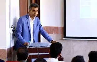  واکنش عادل فردوسی‌پور به ماجرای قتل دانشجوی نخبه دانشگاه تهران + ویدئو