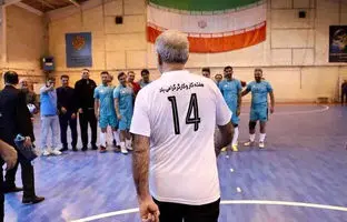  پنالتی عجیب مسعود پزشکیان در بازی با پیشکسوتان + ویدئو