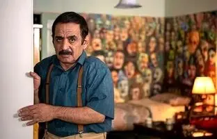 پاپاراتزی ایرانی؛ ژست بازیگر جوکر با کتابِ همسر رئیس جمهور آمریکا! 
