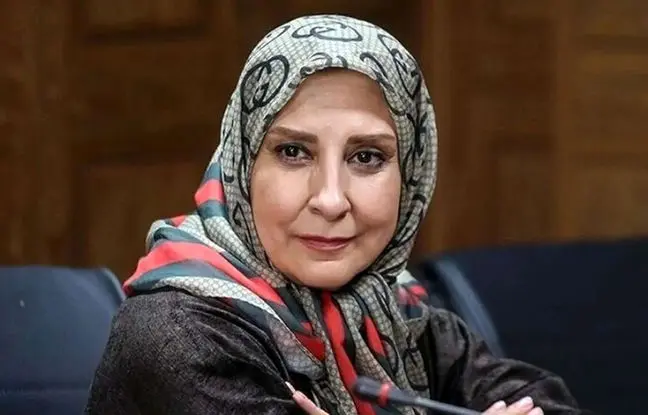  مرجانه گلچین در پشت صحنه سریال بامداد خمار 