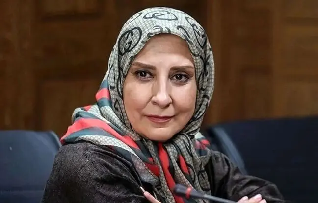  مرجانه گلچین در پشت صحنه سریال بامداد خمار 