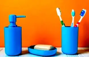 بهترین روش خانگی برای ضد عفونی کردن مسواک