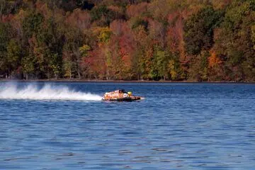 حادثه وحشتناک هنگام شکستن رکورد سرعت با قایق + ویدئو
