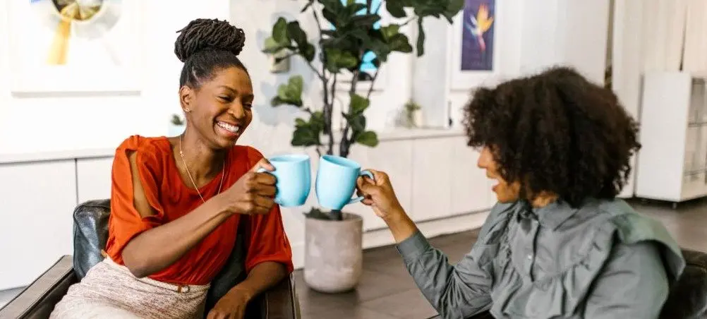 ۷ عبارتی که آدم‌های سطحی در مکالمات خود استفاده می‌کنند