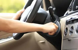 علت استارت نخوردن ماشین در شرایط مختلف + روش حل مشکل 