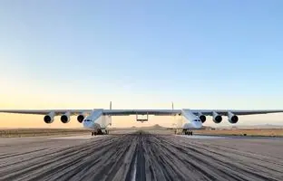 چرا این هواپیمای عجیب ۲ کابین خلبان دارد؟