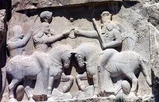 مرگ پادشاه ۹ ساله ساسانی چطور تاریخ ایران را تغییر داد؟‌