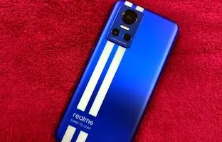 سری ریلمی GT Neo 5 با پشتیبانی از شارژ سریع ۲۴۰ واتی ارائه می شود