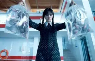 فصل دوم سریال Wednesday در راه است!