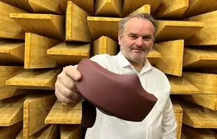 با این ماسک دیگر کسی صدای گفتگوی شما با گوشی را نمی شنود!