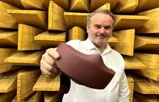 با این ماسک دیگر کسی صدای گفتگوی شما با گوشی را نمی شنود!