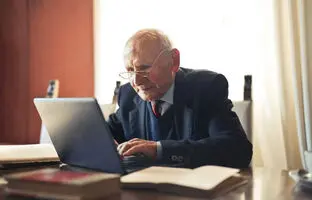 بهترین سیستم عامل برای افراد سالمند کدام است؟