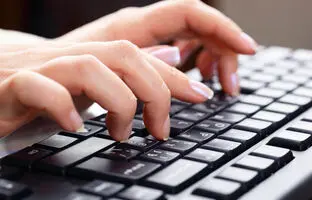 چطور خودمان را از شر تایپ کردن انگشتی خلاص کنیم؟
