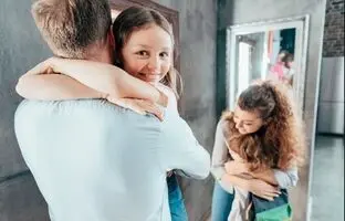 کشف راز چرایی لذتبخش بودن در آغوش کشیدن و نوازش کردن