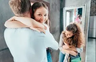 کشف راز چرایی لذتبخش بودن در آغوش کشیدن و نوازش کردن