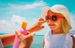 راهنمای خرید بهترین کرم ضد آفتاب کودکان