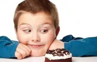 چه عاملی مغز را به پرخوری تحریک می‌کند؟