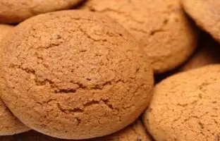افسانه های رایج درباره مصرف نان و بیسکوئیت سبوس دار که واقعیت ندارد!