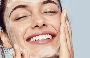 بهترین پاک کننده های صورت برای پوست های خشک و حساس