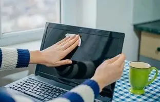 شش کیت تمیز کننده فوق العاده برای تمیز کردن انواع نمایشگر