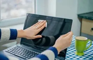 شش کیت تمیز کننده فوق العاده برای تمیز کردن انواع نمایشگر