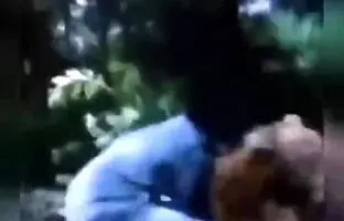 (فیلم) لحظه جنگ تن‌به‌تن یک مرد با ۴ ببر برای نجات جان دختر جوان؛ شاهکاری جدید از سینمای هند!