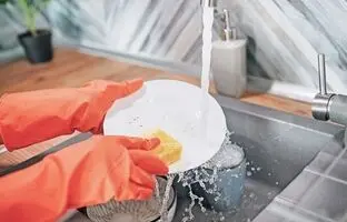 معرفی پنج برند باکیفیت مایع ظرفشویی
