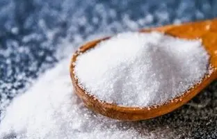 با کاهش این ۱۵ ماده غذایی، مصرف نمک شما هم کم می شود