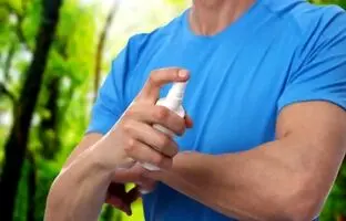 با این پنج دافع حشره از شر گزش حشرات مزاحم خلاص شوید!
