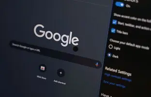 نحوه فعال کردن حالت تاریک در تمام وب سایت‌ها