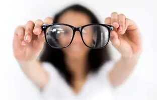 عینکی ها بخوانند؛ بهترین اسپری پاک کننده عینک