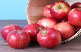 (ویدئو) سرنوشت سیبی که 200 روز در آب مانده است