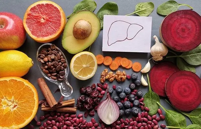 ۵ خوراکی مفید برای بهبود کبد چرب