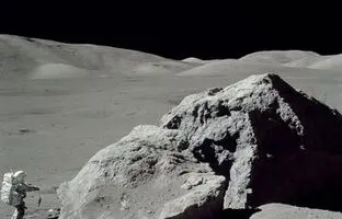 چرا برخی باور ندارند انسان پا بر روی ماه گذاشته است؟