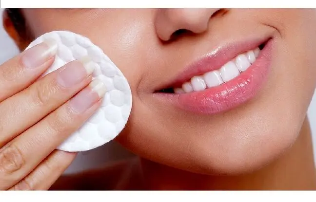 راهنمای خرید بهترین تونر برای پوست چرب