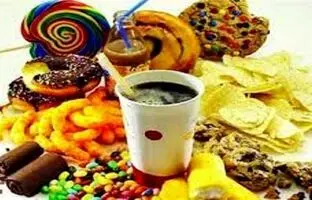 این خوراکی ها باعث کم آبی بدنتان در تابستان می‌شوند