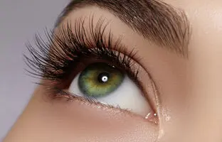 راهنمای خرید بهترین محلول پرپشت کننده مژه