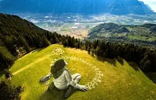 (تصاویر) نقاشی‌های زیبای غول ها!