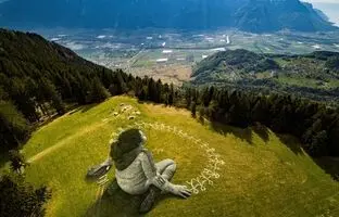 (تصاویر) نقاشی‌های زیبای غول ها!