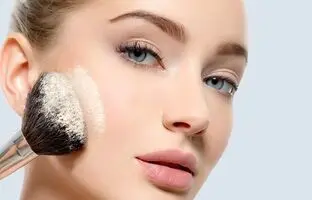 (ویدئو) یک ترفند خانگی ساده برای ضد آب کردن آرایش در گرمای تابستان