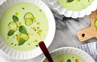 سوپ رژیمی خیار مخصوص روزهای گرم تابستان