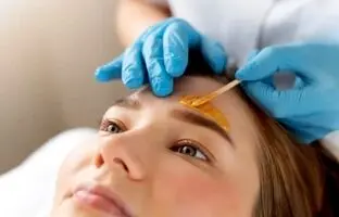 چگونه از شر جوش های بعد از اپیلاسیون خلاص شویم؟